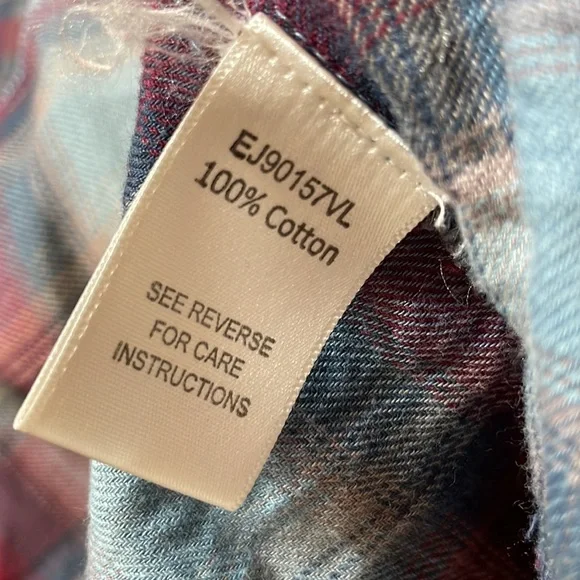 En Créme Plaid Flannel Fringe Cardigan - Picture 7 of 10